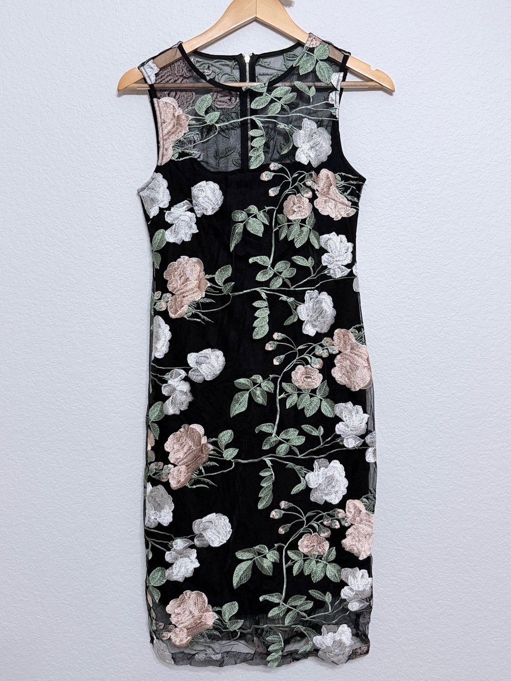 Calvin Klein Floral Embroidered Black Sheath Dress size small - Picture 3 of 15